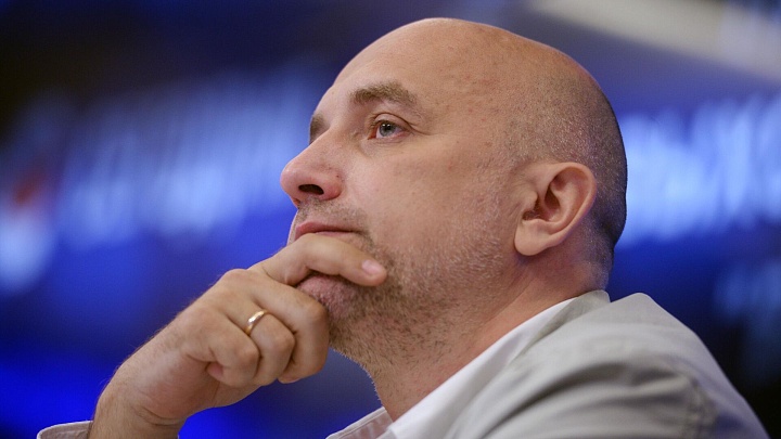 Прилепин призвал создавать больше российских литературных премий