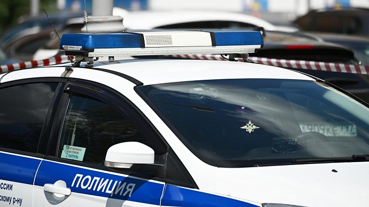 В Кузбассе двое мужчин насильно поместили мальчика в багажник